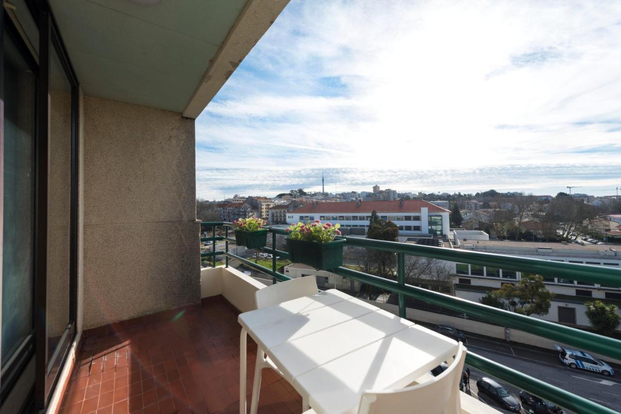 Lovelystay - Charming 3Br Flat W/ Free Parking In Devesas Vila Nova de Gaia Exterior photo